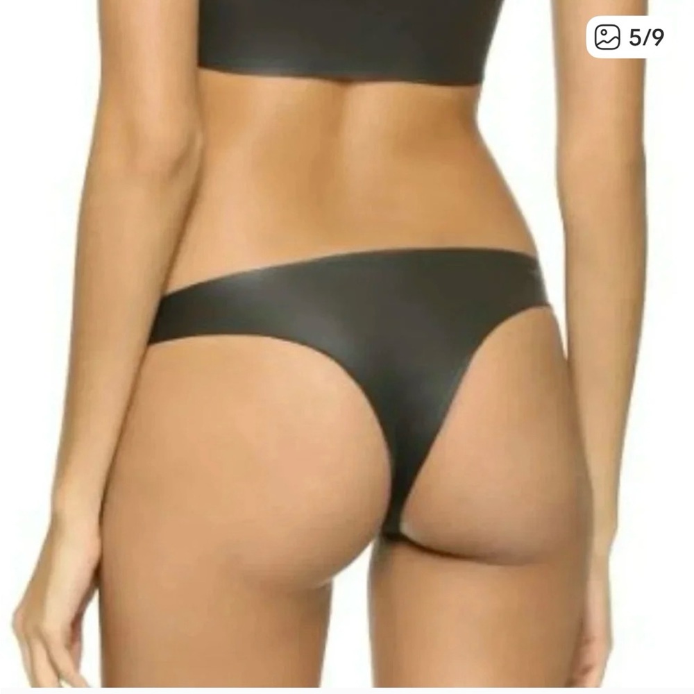 Mikoh Swimwear *NWT* Black
Maldives Neoprene Bikini Bottom - Night - XS - New